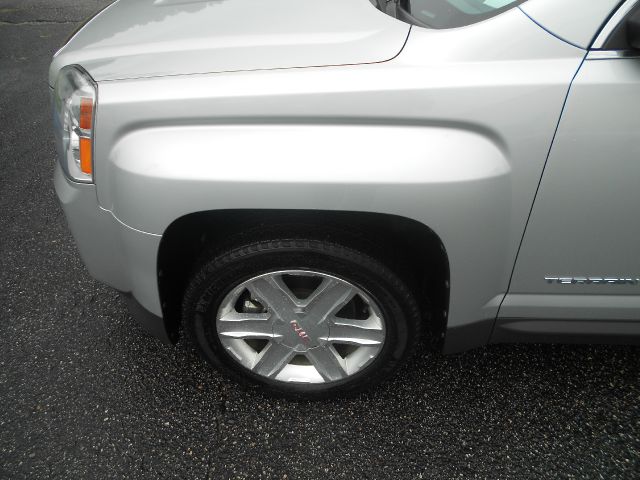 GMC Terrain 2010 photo 3