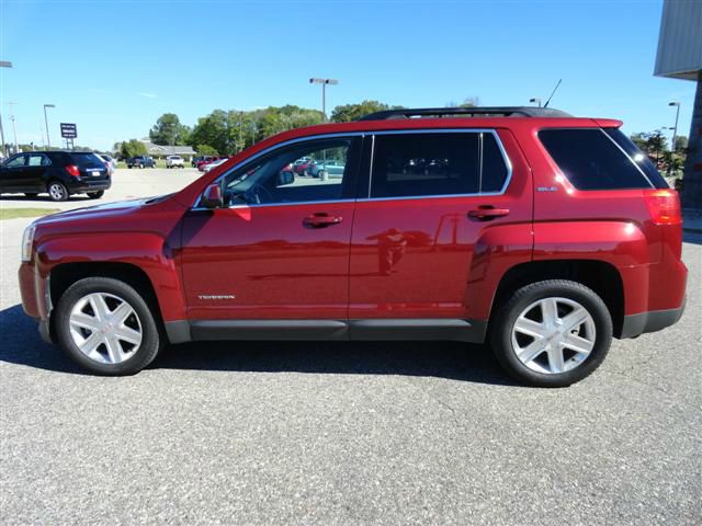 GMC Terrain 2011 photo 1