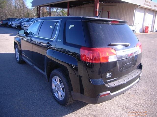 GMC Terrain 2011 photo 3