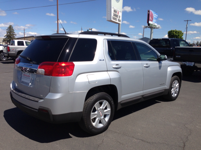 GMC Terrain 2011 photo 3