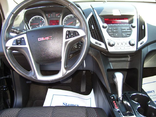 GMC Terrain 2011 photo 7