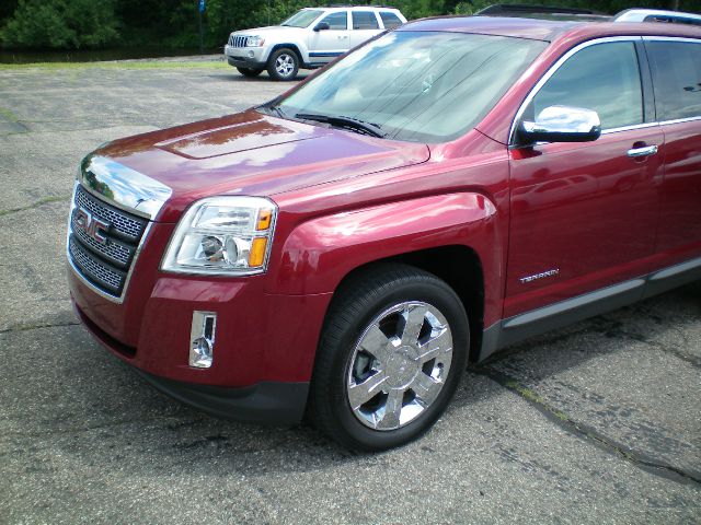 GMC Terrain 2011 photo 1