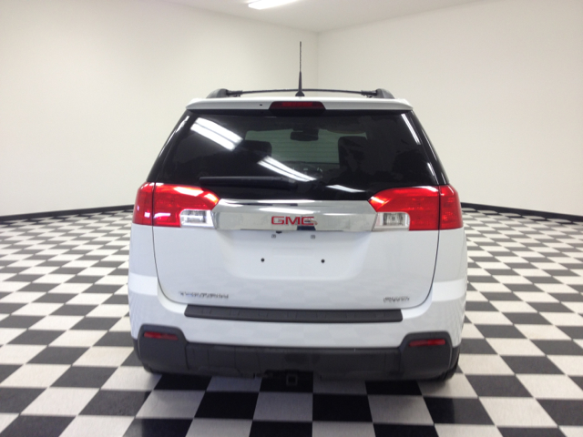 GMC Terrain 2011 photo 1