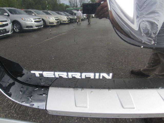 GMC Terrain 2011 photo 11