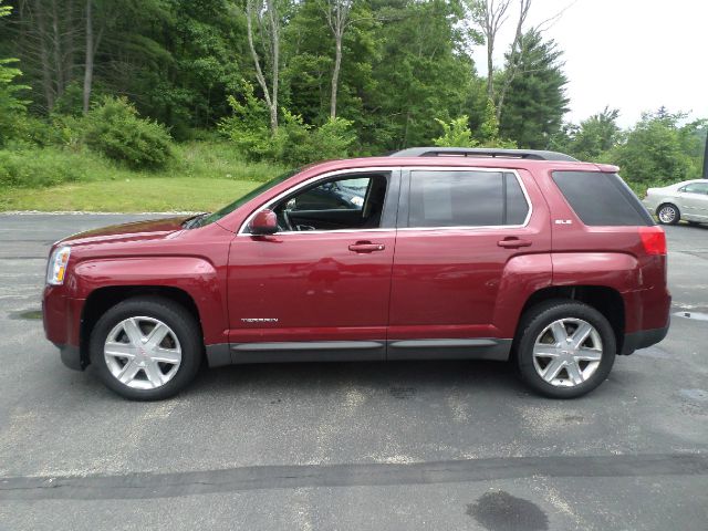 GMC Terrain 2011 photo 1