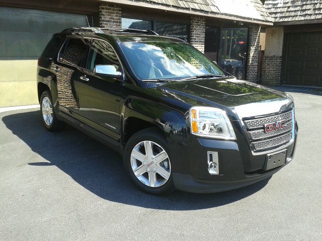 GMC Terrain 2011 photo 2