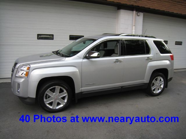 GMC Terrain 2011 photo 1