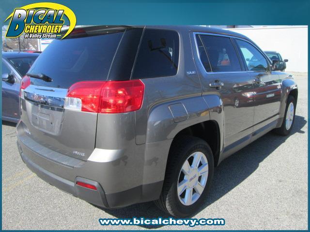 GMC Terrain 2005 GMC 1500 SLT SUV