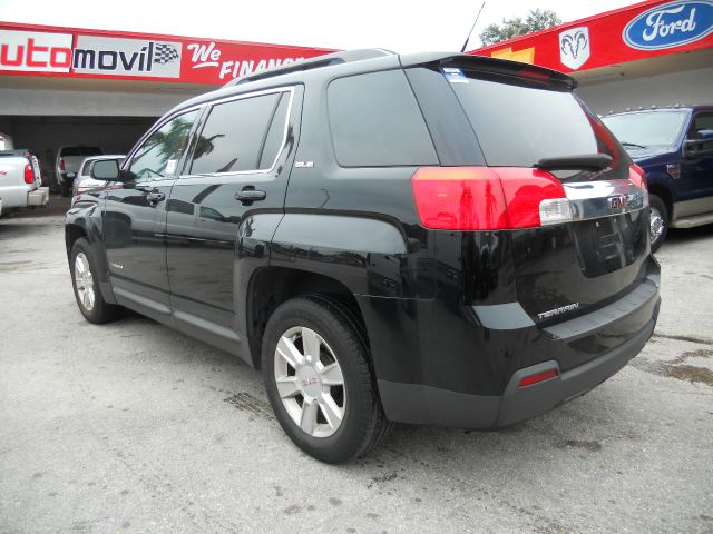 GMC Terrain 2011 photo 3