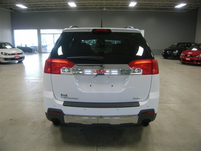 GMC Terrain 2012 photo 3