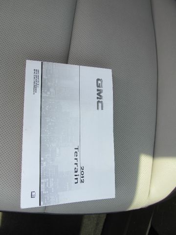 GMC Terrain 2012 photo 13