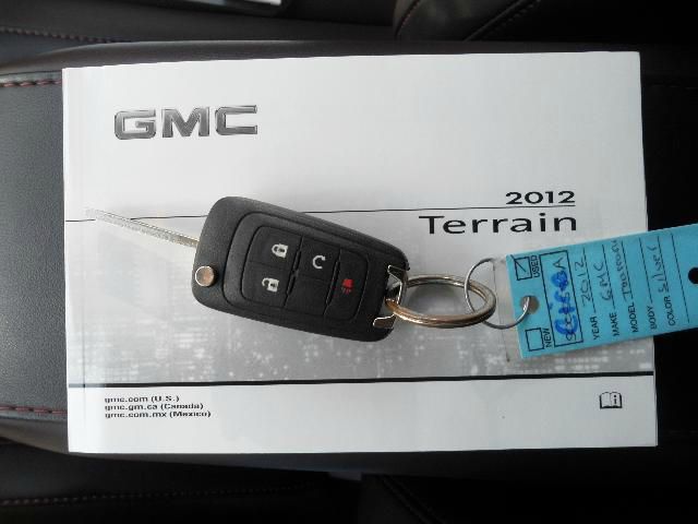 GMC Terrain 2012 photo 4
