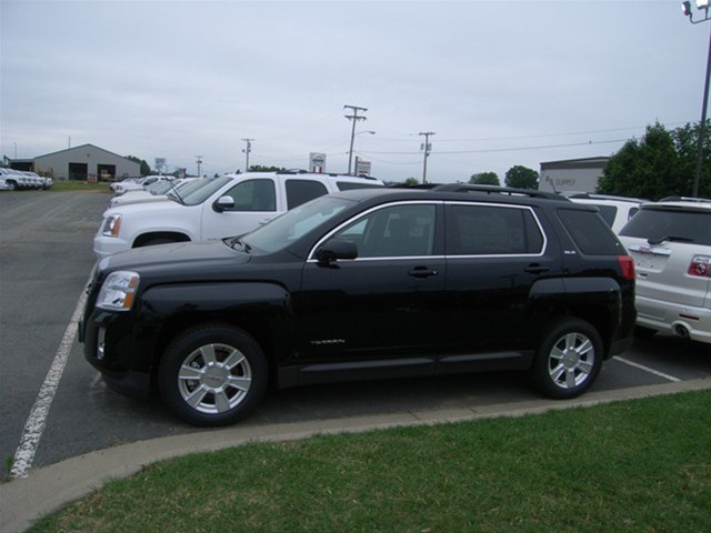 GMC Terrain 2012 photo 2