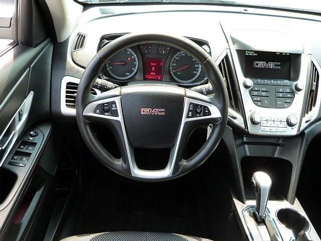 GMC Terrain 2012 photo 21