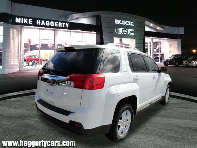 GMC Terrain 2013 photo 2