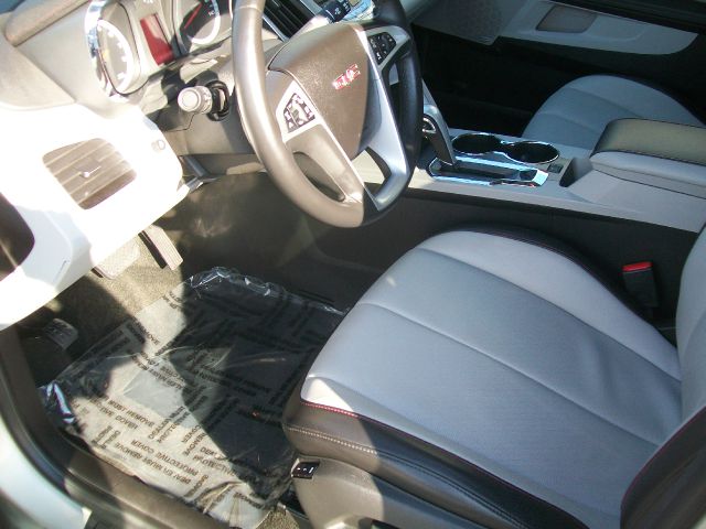 GMC Terrain 2013 photo 1
