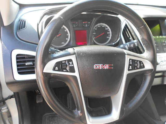 GMC Terrain 2013 photo 11