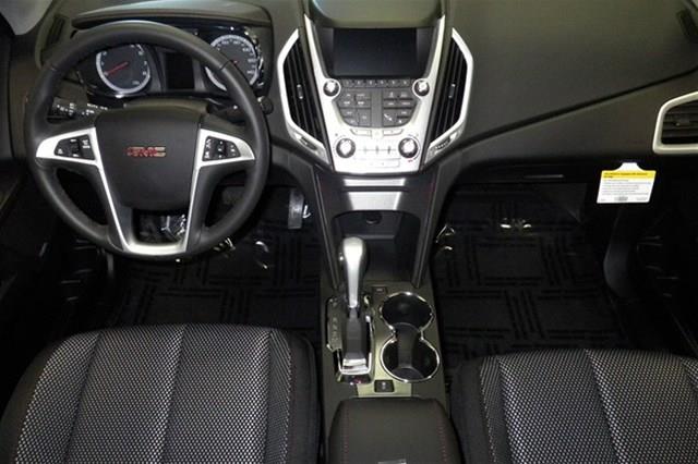 GMC Terrain 2013 photo 23
