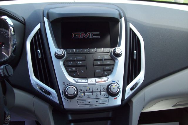 GMC Terrain 2013 photo 11