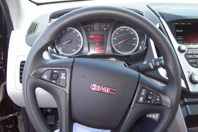 GMC Terrain 2013 photo 2