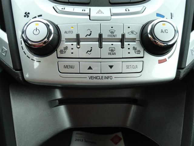 GMC Terrain Nav-tv/dvd-quads-third-sunroof-leather-4wd-6 CD TH SUV