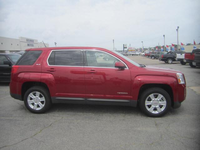 GMC Terrain 2013 photo 2