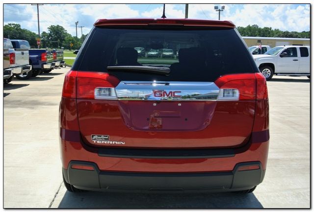 GMC Terrain 2013 photo 2