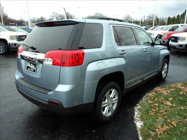 GMC Terrain 2014 photo 2