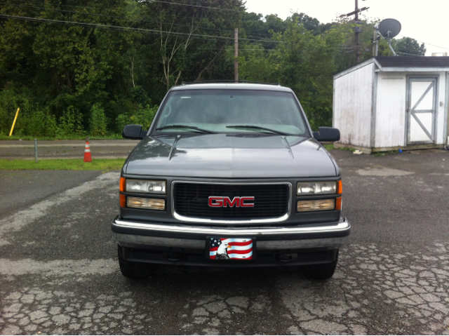 GMC Unspecified 1999 photo 2