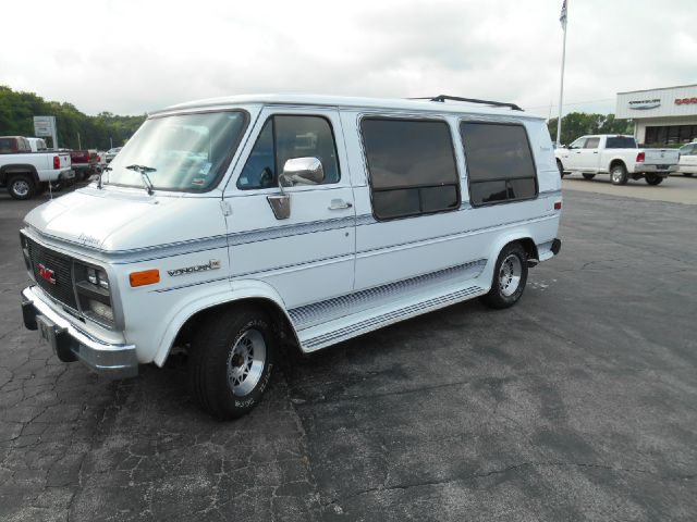 GMC Vandura G2500 1995 photo 2