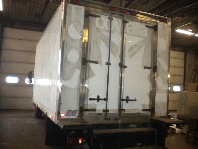 GMC W5500 2005 photo 2