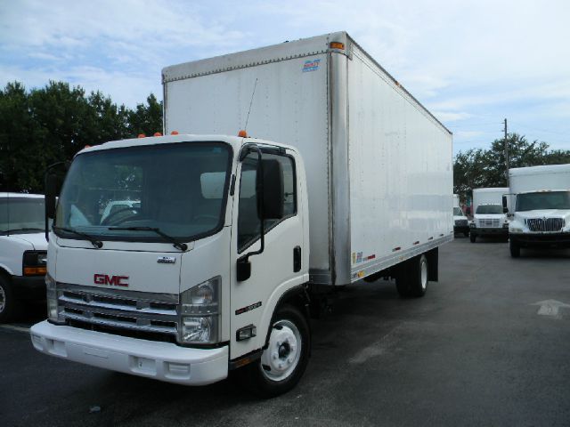 GMC W5500 HD 2008 photo 2