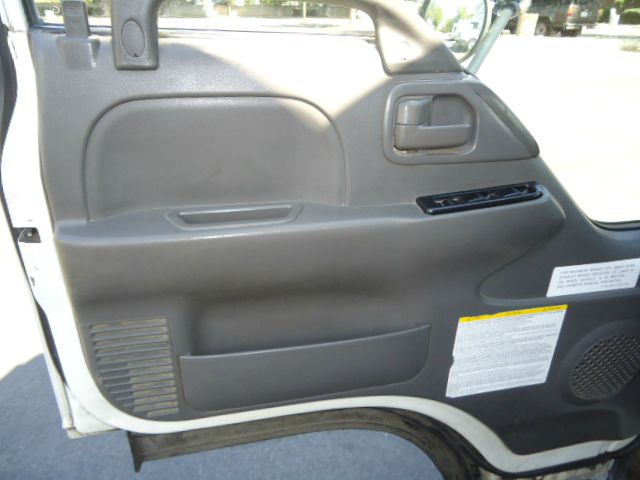 GMC WT5500 2004 photo 1