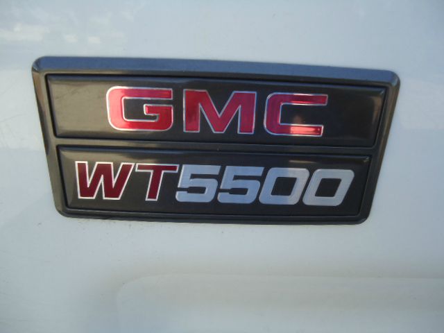 GMC WT 5500 2004 photo 1