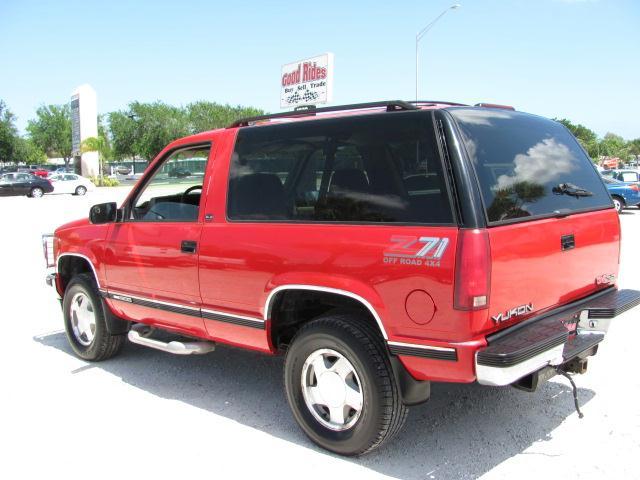 GMC Yukon 1994 photo 3