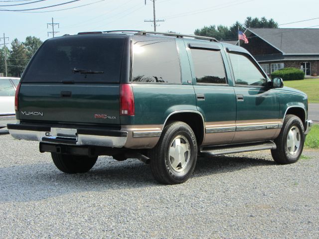 GMC Yukon 1995 photo 2