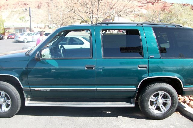 GMC Yukon 1995 photo 1