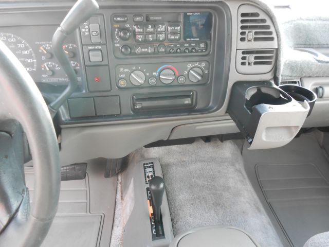 GMC Yukon 1995 photo 2
