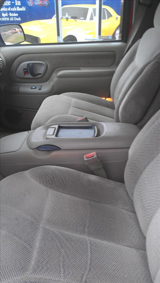 GMC Yukon 1996 photo 2