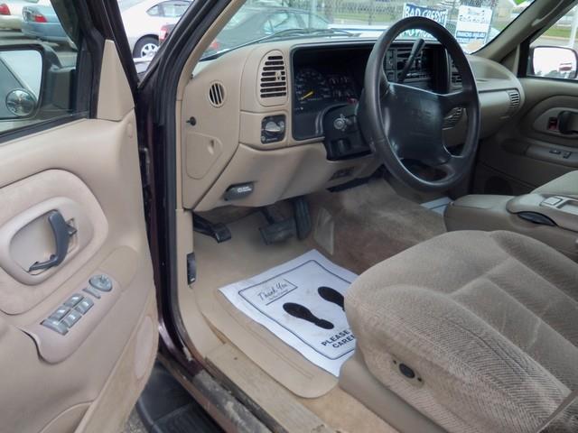 GMC Yukon 1996 photo 2