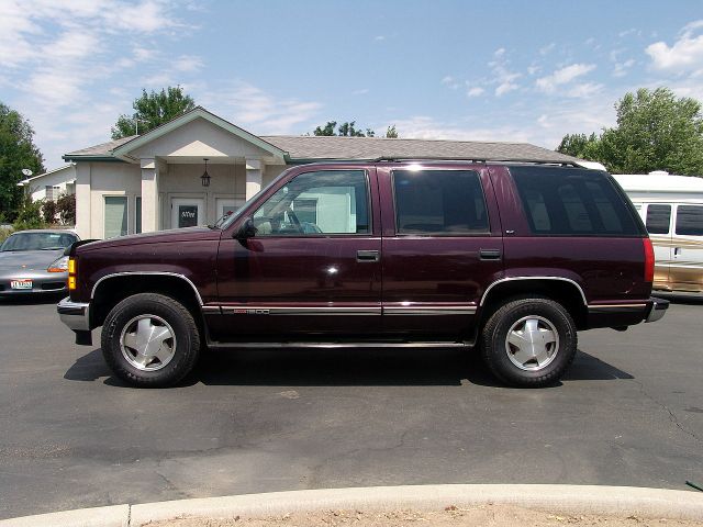 GMC Yukon 1996 photo 3
