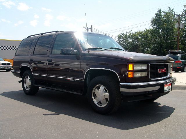 GMC Yukon 1996 photo 4