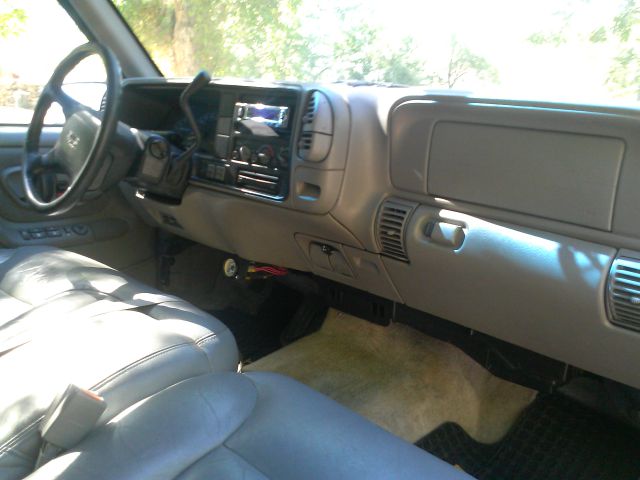 GMC Yukon 1997 photo 11