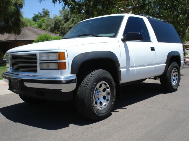 GMC Yukon EX Manual 2WD SUV