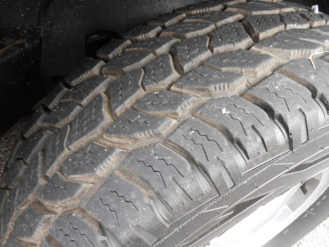 GMC Yukon 1998 photo 2