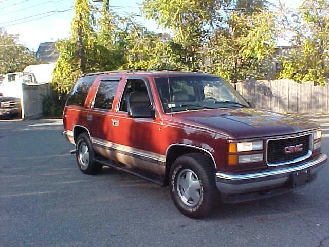 GMC Yukon 1998 photo 2