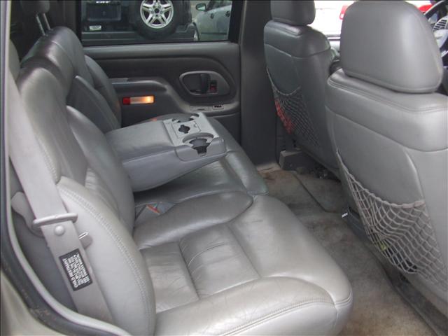 GMC Yukon 1998 photo 2