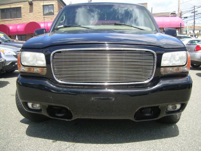 GMC Yukon 1999 photo 1