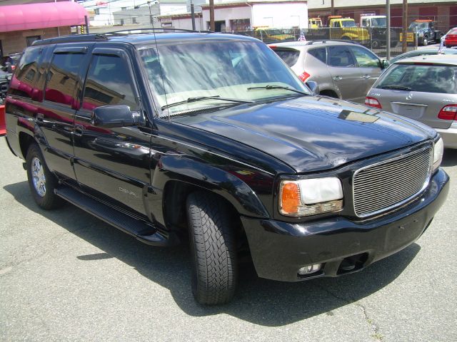 GMC Yukon 1999 photo 10