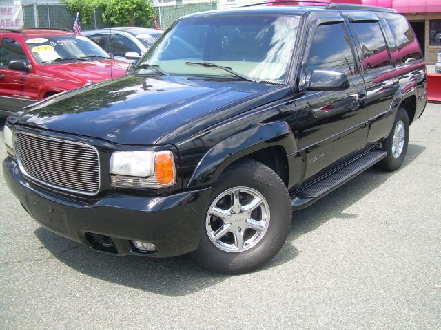 GMC Yukon 1999 photo 11